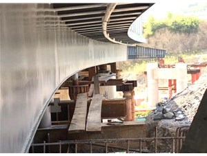 對于液壓千斤頂出現的一些難題作出的處理