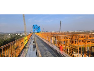 山東超晟輝護航昌九鐵路樂化聯絡線頂推施工